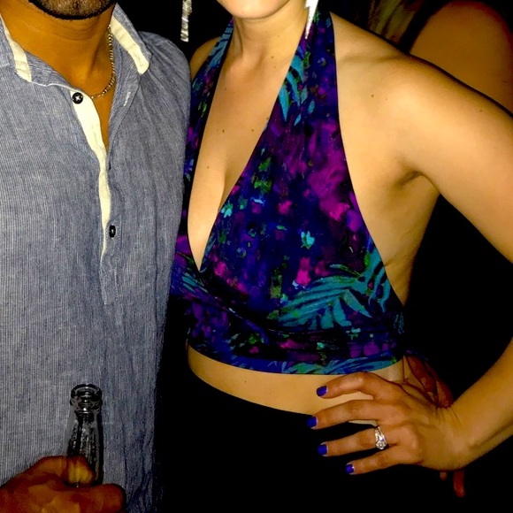 Guess Reversible Halter Top - Picture 3 of 4